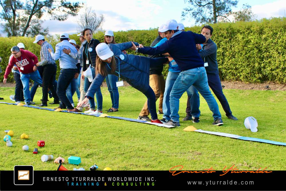 Convenciones de Ventas, Conferencista, Conferencista Motivacional, Motivador, Team Building, Convenciones 